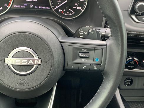 Used 2024 Nissan Rogue SV w/ SV Premium Package image 14