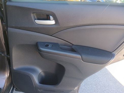 Used 2015 Honda CR-V LX image 18