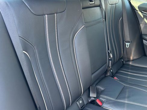 Used 2019 BMW 530i 530i w/ Convenience Package image 42