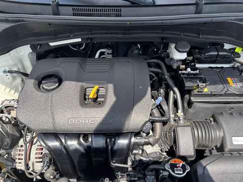Used 2025 Kia Soul LX w/ LX Technology Package FWD image 27