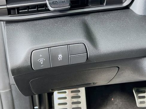 New 2026 Hyundai Elantra SEL Sport Premium FWD image 9