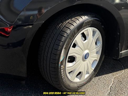 Used 2022 Ford Transit Connect XLT FWD image 14