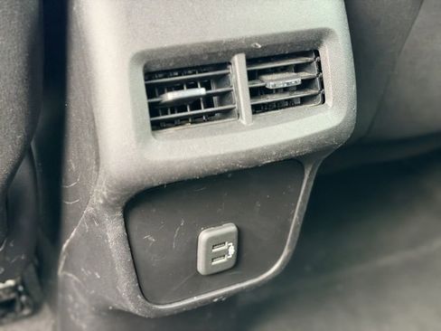 Used 2019 Chevrolet Equinox LT image 24