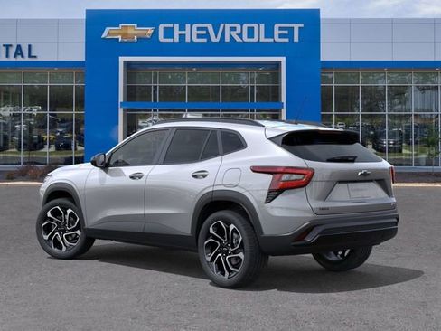 New 2026 Chevrolet Trax RS image 3