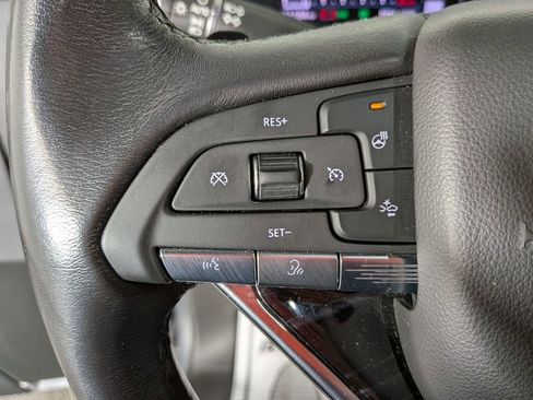 Used 2021 Cadillac Escalade ESV Sport image 21