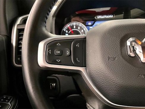 Used 2024 RAM 2500 Big Horn w/ Safety Group image 22