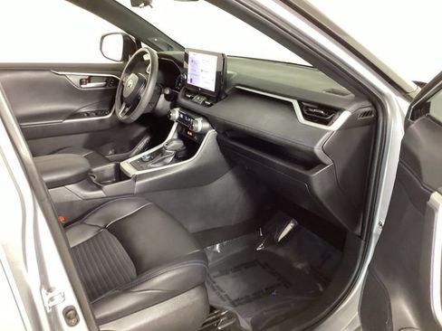 Used 2024 Toyota RAV4 XSE w/ Advanced Technology Package AWD/4WD image 40
