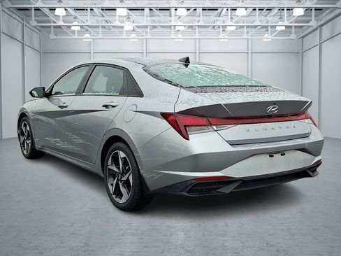 Certified 2023 Hyundai Elantra SEL w/ Convenience Package image 4