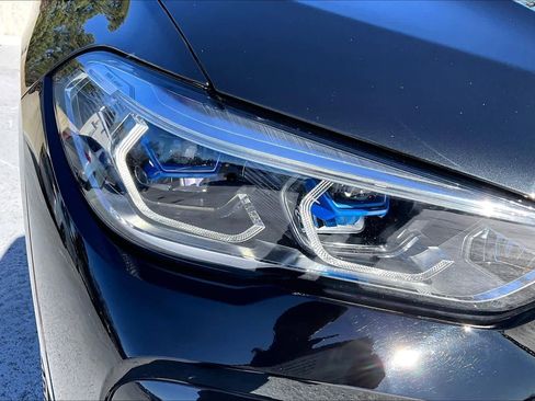 Used 2022 BMW X6 xDrive40i w/ Executive Package image 27