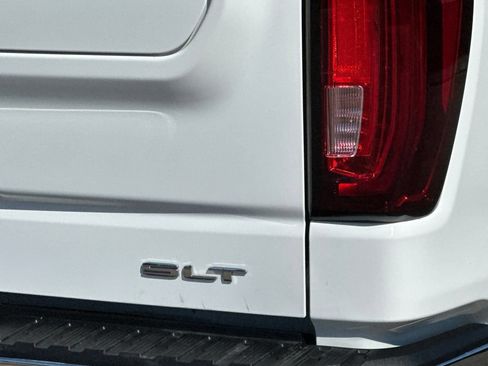 Certified 2025 GMC Sierra 1500 SLT RWD image 28