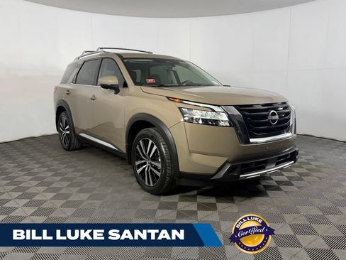 Used 2024 Nissan Pathfinder Platinum w/ Cargo Package AWD/4WD image 1