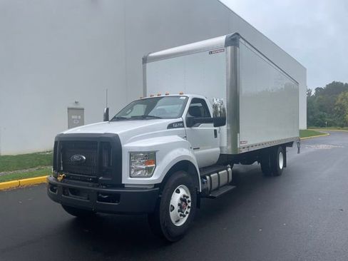 New 2026 Ford F750 2WD Regular Cab Super Duty image 3