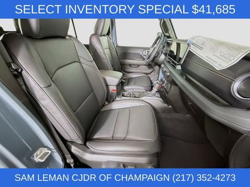 New 2025 Jeep Gladiator Sport image 25