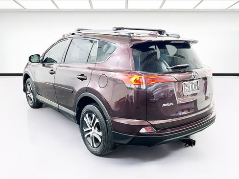 Used 2018 Toyota RAV4 LE FWD image 6