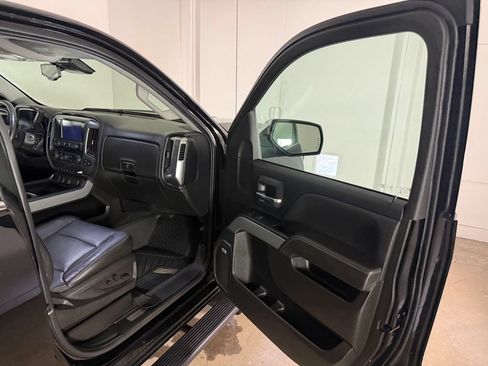 Used 2017 Chevrolet Silverado 1500 LTZ Z71 w/ LTZ Plus Package AWD/4WD image 25