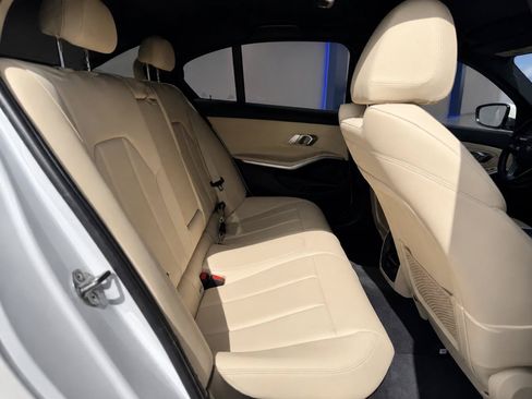 Used 2019 BMW 330i Sedan w/ Premium Package RWD image 15