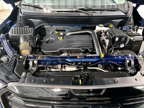 Used 2023 GMC Terrain SLE w/ Driver Convenience Package image 30