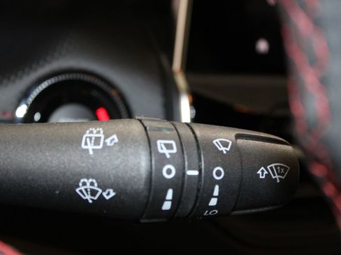 Used 2025 Jeep Compass Trailhawk AWD/4WD image 46