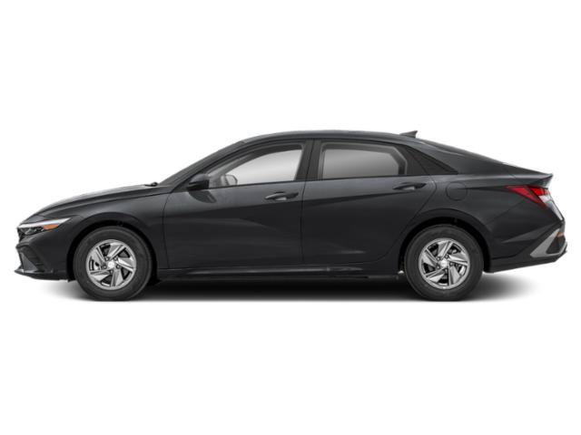 Used 2026 Hyundai Elantra SE FWD image 3