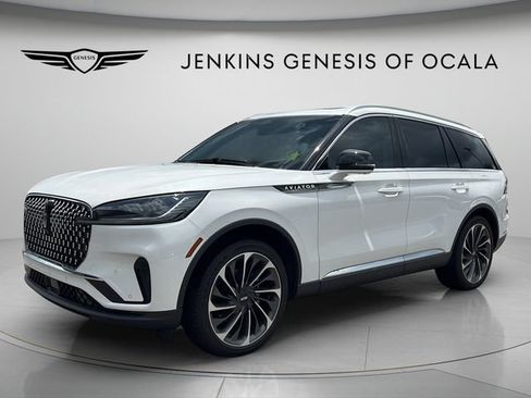 Used 2025 Lincoln Aviator Reserve w/ Luxury Package RWD image 7