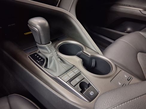 Used 2023 Toyota Camry XSE image 17