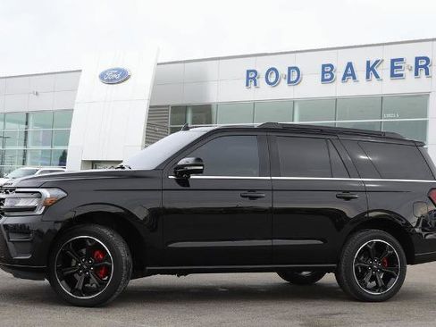 Certified 2023 Ford Expedition Limited image 3