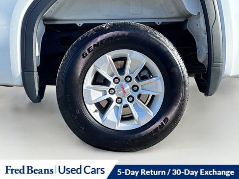 Used 2024 GMC Sierra 1500 SLE image 33
