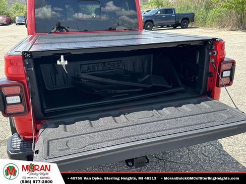 Used 2021 Jeep Gladiator Mojave AWD/4WD image 11