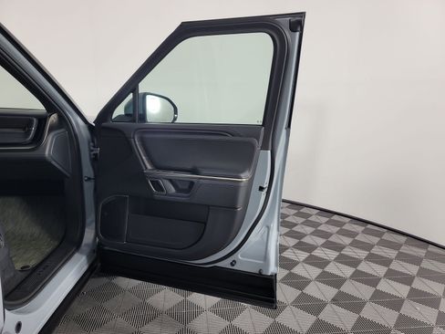 Used 2024 Rivian R1S Adventure AWD/4WD image 18