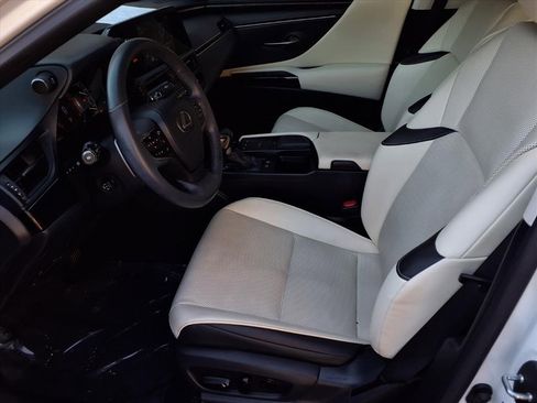 Used 2022 Lexus ES 300h 300h image 16