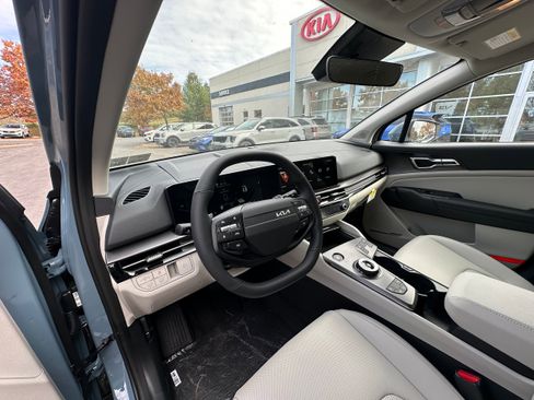 New 2026 Kia Sportage EX image 34