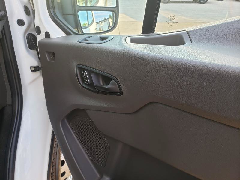 Used 2022 Ford Transit 350 DRW RWD image 23