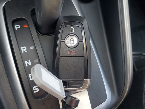 Used 2018 Ford EcoSport SE w/ SE Convenience Package image 30