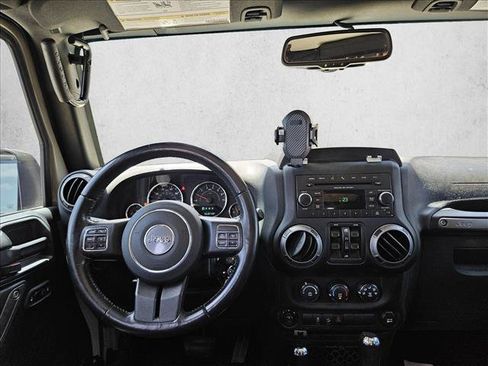 Used 2018 Jeep Wrangler Unlimited Sport S AWD/4WD image 16