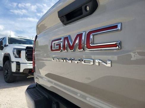 New 2026 GMC Canyon Elevation w/ Convenience Package AWD/4WD image 7
