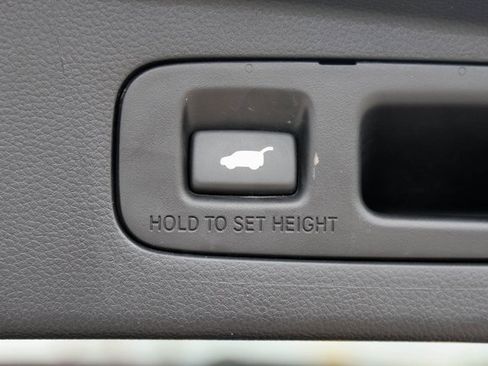 Used 2024 Honda CR-V EX-L image 9