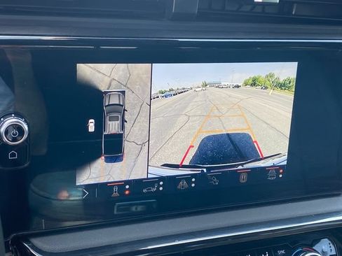 Certified 2024 GMC Sierra 1500 AT4 w/ AT4 Premium Package AWD/4WD image 11