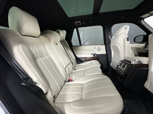 Used 2017 Land Rover Range Rover HSE image 23