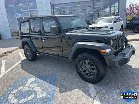 Used 2024 Jeep Wrangler Sport S image 38
