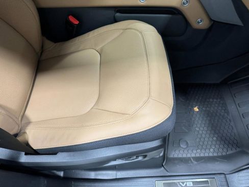 New 2026 Land Rover Defender 110 V8 image 20