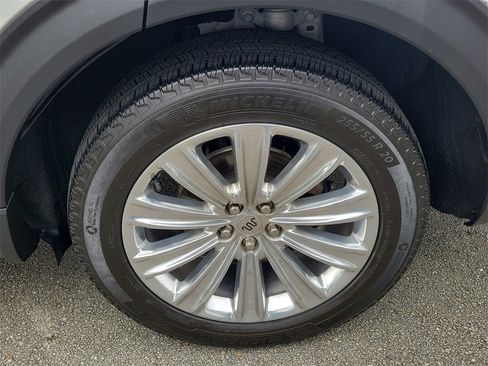 Used 2023 Ford Explorer King Ranch w/ Technology Package image 11