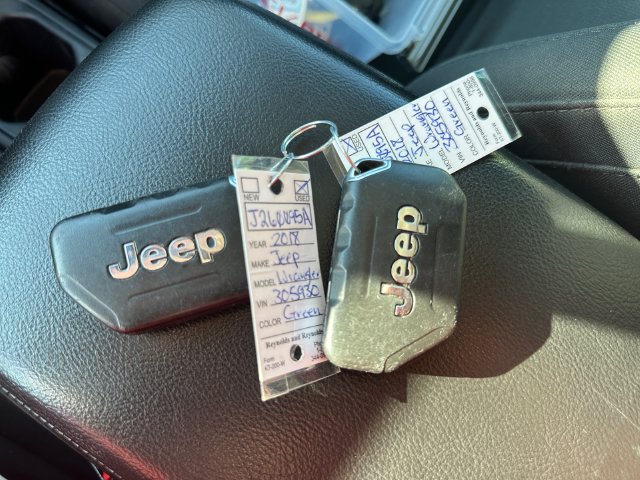 Used 2018 Jeep Wrangler Unlimited Sport AWD/4WD image 25