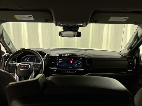 Used 2024 GMC Sierra 1500 Elevation image 17