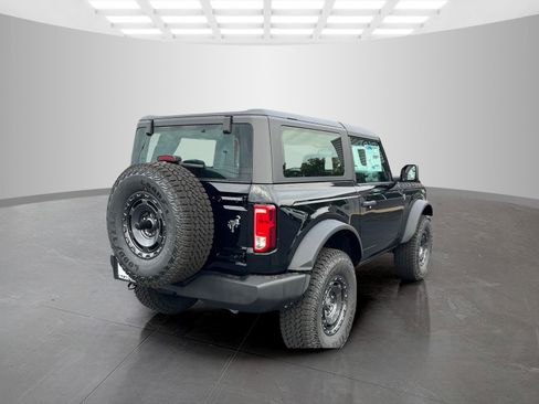 New 2025 Ford Bronco Base w/ Sasquatch Package image 4