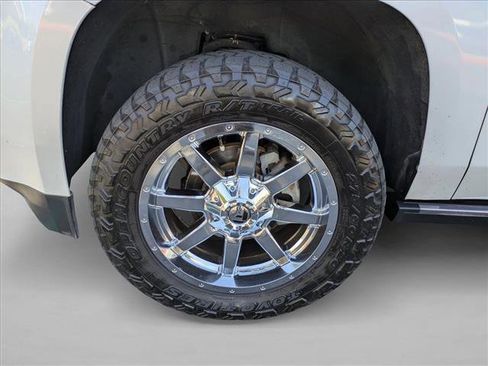 Used 2017 GMC Yukon Denali w/ Open Road Package image 25