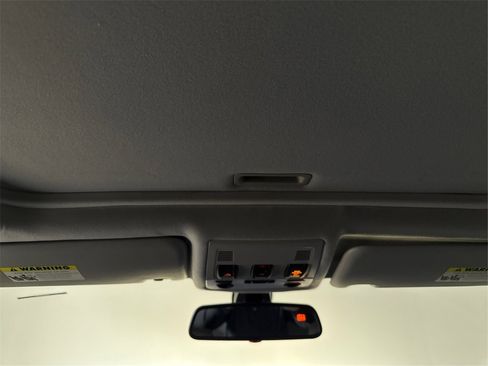 Used 2011 BMW 335i Sedan image 35