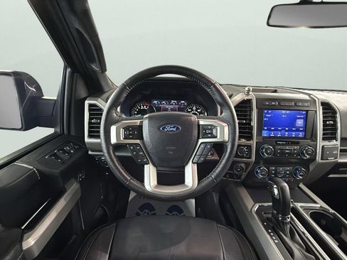 Used 2020 Ford F150 Lariat image 13