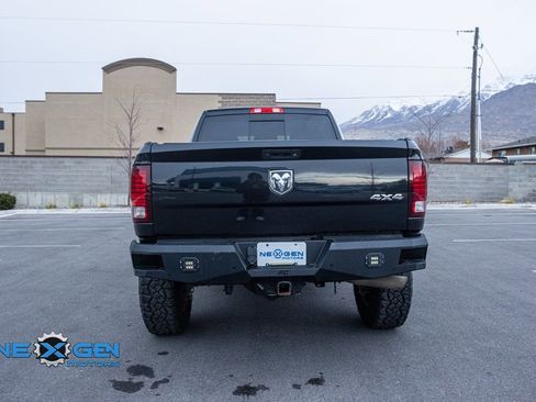 Used 2018 RAM 3500 Laramie w/ Sport Appearance Group AWD/4WD image 6