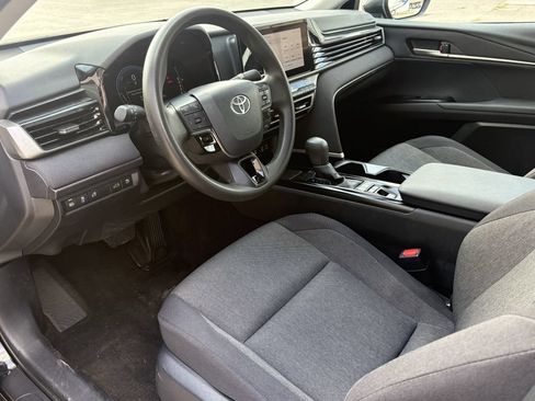 Used 2025 Toyota Camry LE FWD image 14