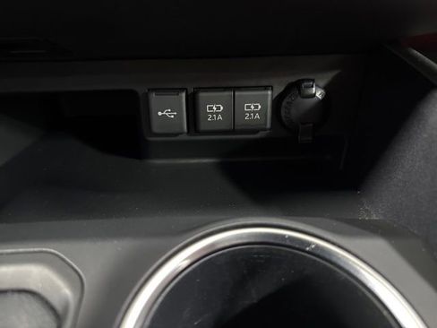 Used 2021 Toyota Highlander XSE AWD/4WD image 22